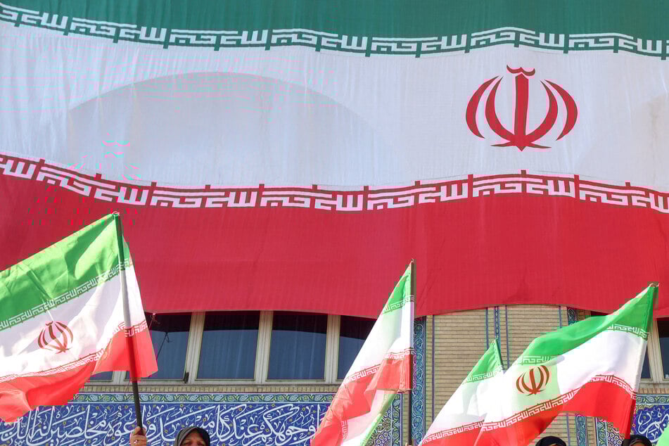 US targets Iran with fresh sanctions in "maximum pressure" push