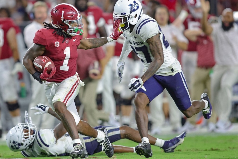 Alabama defeated Utah State in a 55-0 game blowout in the first week of college football.