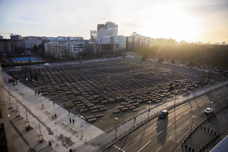 Das Denkmal für die ermordeten Juden Europas in Berlin ist die zentrale Holocaustgedenkstätte Deutschlands.