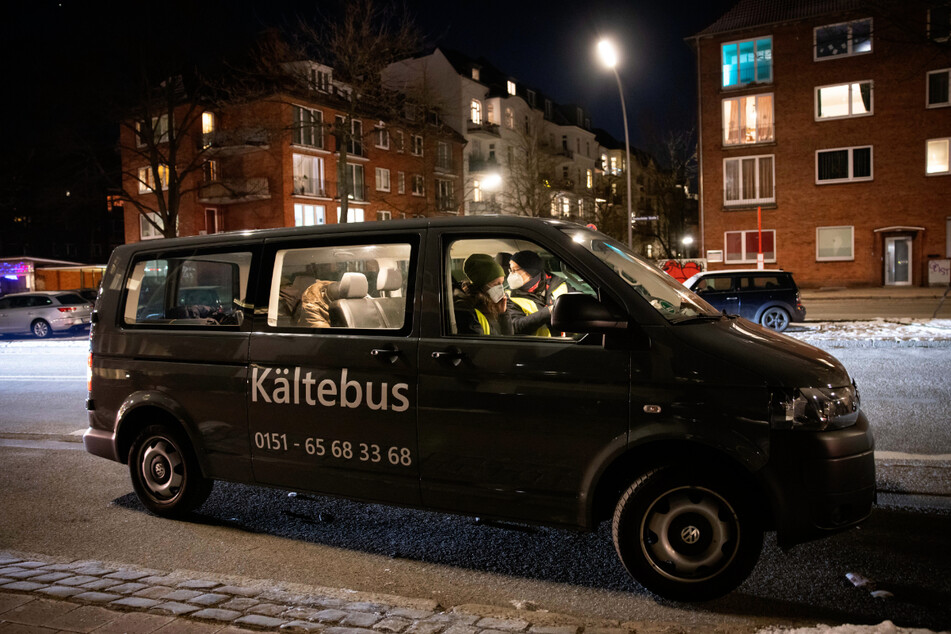 Seit Anfang November ist der Kältebus wieder in Hamburg unterwegs und versorgt Obdachlose bei Bedarf. (Archivbild)