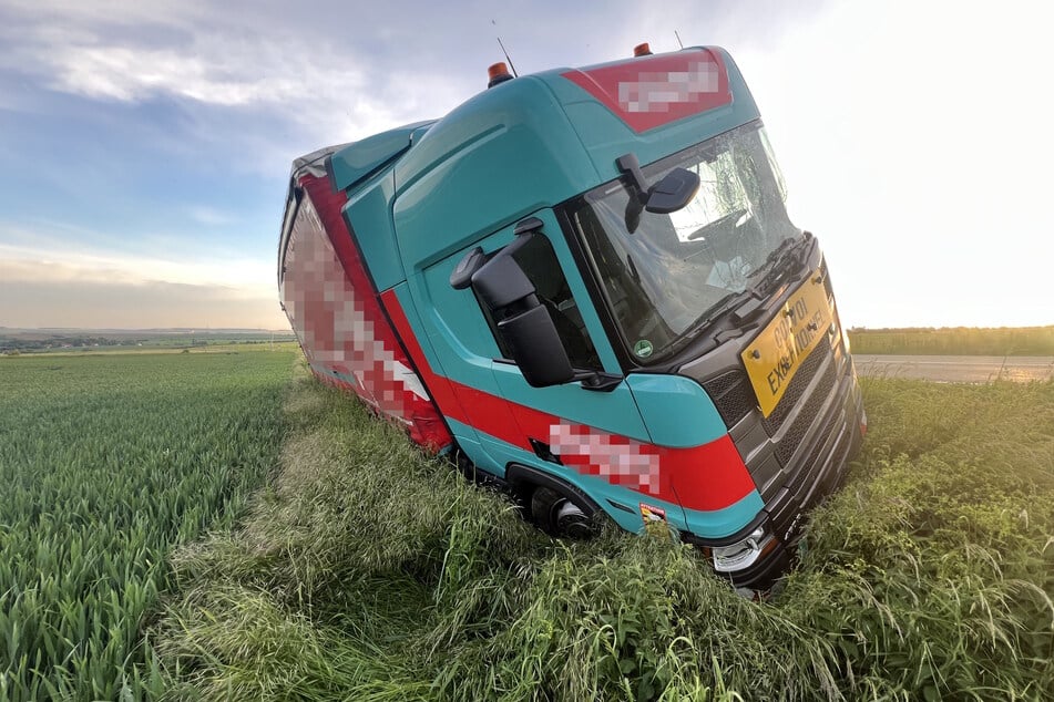 Der Lkw-Unfall führte zunächst zu großen Verkehrsbehinderungen.