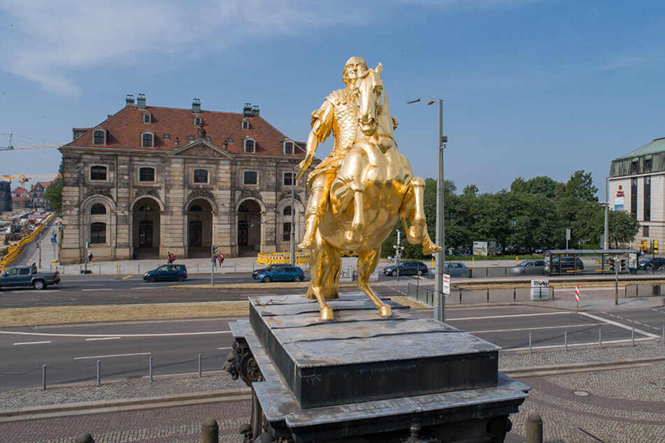 Das markante Denkmal am Goldenen Reiter