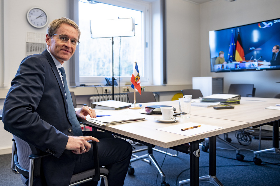 Schleswig-Holsteins Ministerpräsident Daniel Günther (CDU) bei der Videokonferenz der deutschen Ministerpräsidenten mit Bundeskanzlerin Merkel.