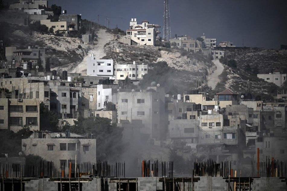 Israeli air strike kills three Palestinians on third day of horrific West Bank raid