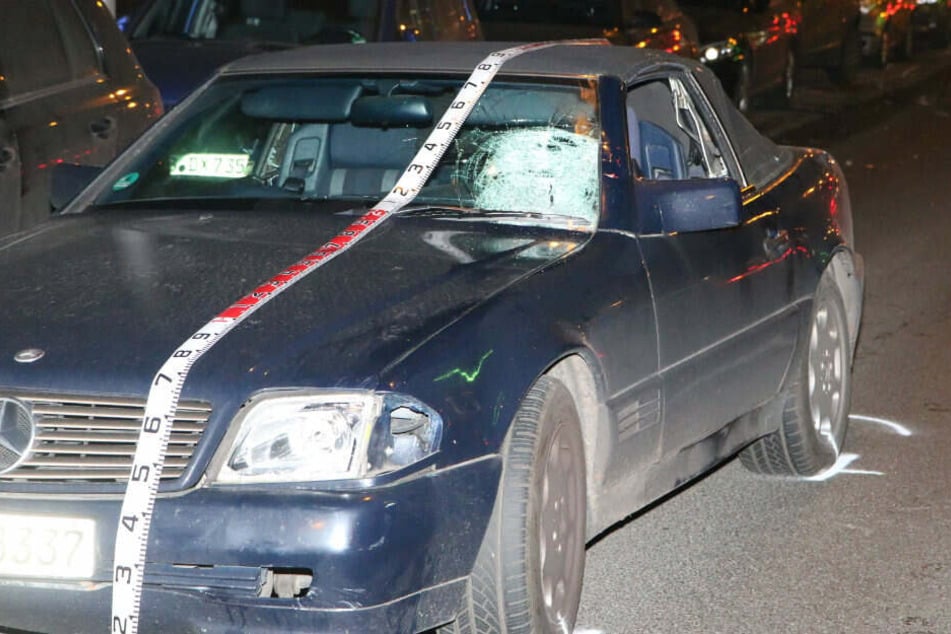 Bei dem Verkehrsunfall ist ein Fußgänger ums Leben gekommen.