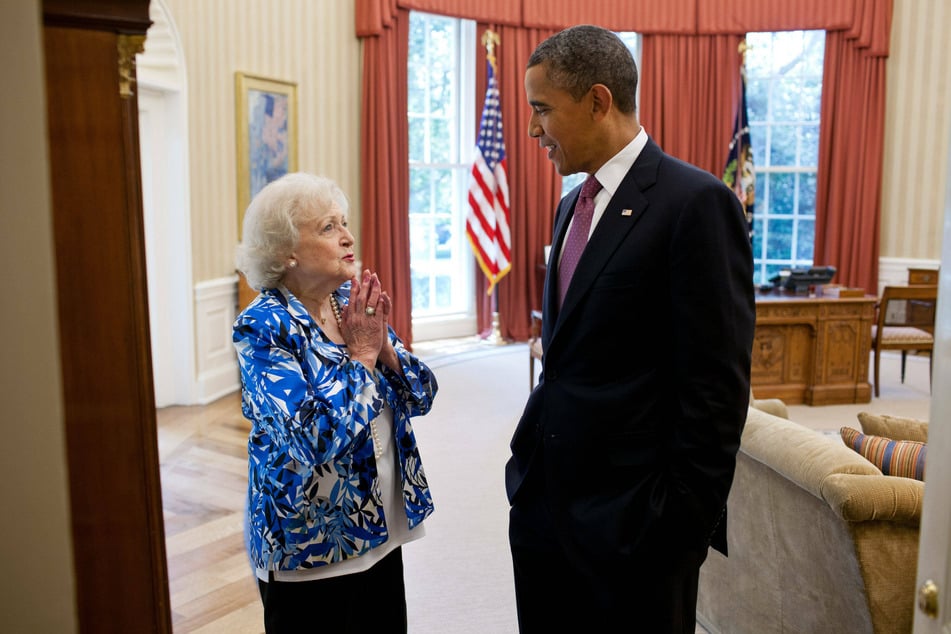 Betty White visited former president Barak Obama in the Oval Office in 2012.