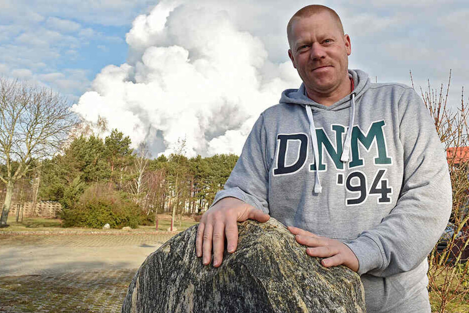 Denis Miertsch wuchs in Boxberg auf. Er liebt die Lausitz, das Leben dort.