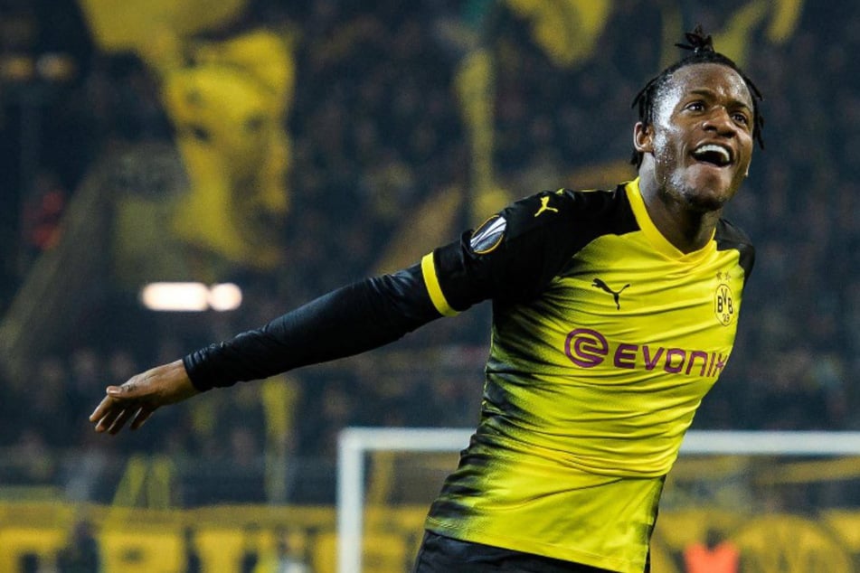 Für den BVB erzielte Michy Batshuay (31) 2017/18 in 14 Spielen neun Tore.