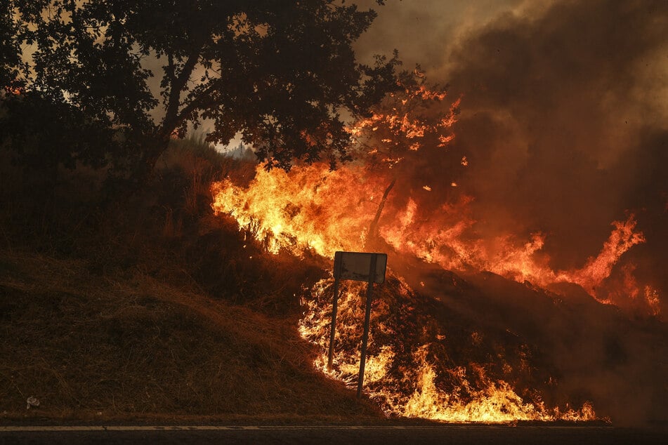Seit Wochen kämpfen Einsatzkräfte in Portugal gegen die zerstörerischen Flammen.