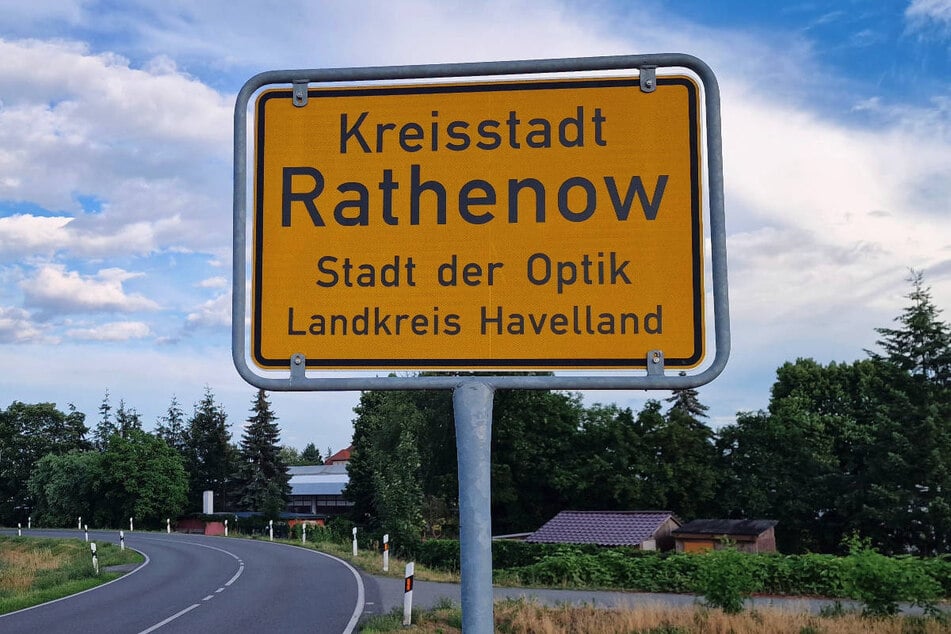 Die tödliche Attacke hat sich am helllichten Tag mitten in Rathenow zugetragen. (Symbolfoto)