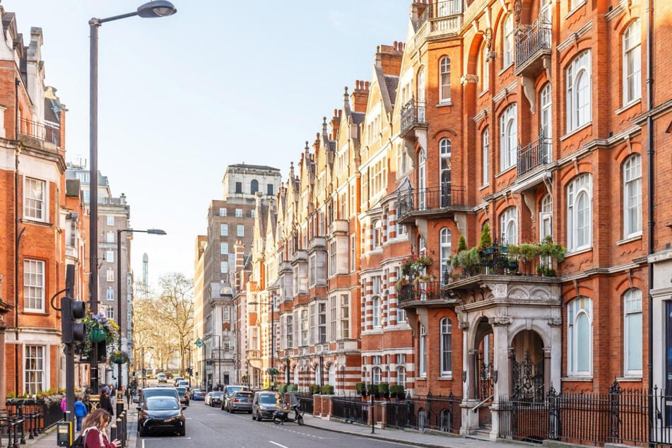 Die Teenagerinnen verschwanden im beliebten Londoner Stadtteil Mayfair.