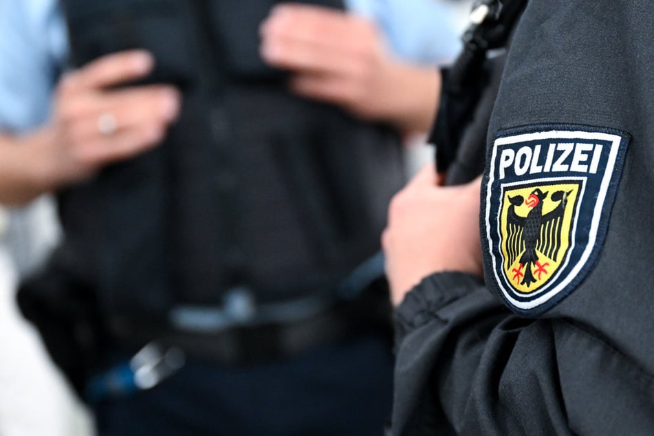 Sprengstoff-Alarm in Tangerhütte: Bahnhof und Zugstrecke gesperrt