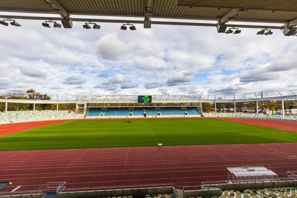 Am 19. April findet der Spendenlauf im Heinz-Steyer-Stadion statt. Wer will, kann aber schon vorher privat laufen gehen.