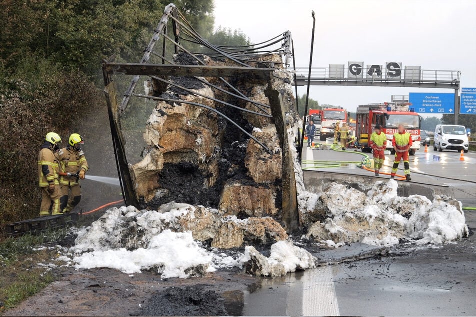 Der Lkw fing auf der A27 plötzlich Feuer.
