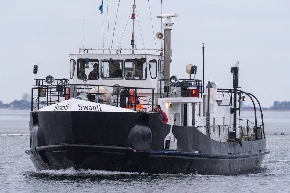 Die "Swanti" darf mit einer Sondergenehmigung weiterhin Menschen zwischen Hiddensee und Rügen befördern.