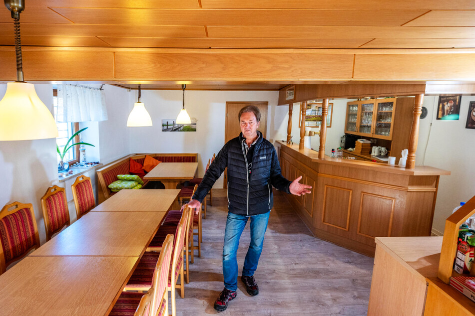 Christian Rößler (65) vom Kanusportverein Flöha sucht dringend einen neuen Wirt für die Gaststätte.
