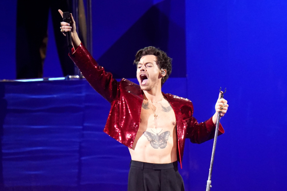 Er lebt für die Bühne: Harry Styles (29) performt bei den Brit Awards in der O2-Arena in London.