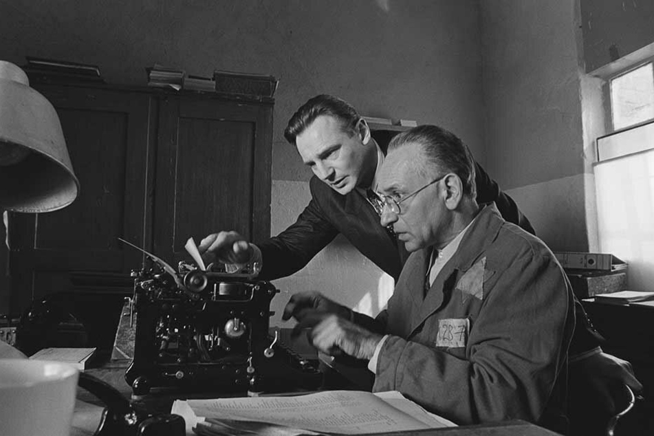 Eine von Liam Neesons (li.) größten Rollen war die des Oskar Schindler im Film "Schindlers Liste".