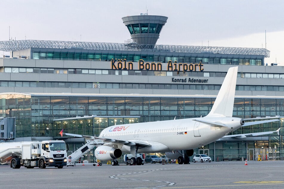 Für die Airline sind die Flüge von der Domstadt aus ein echtes Heimspiel: LEAV Aviation hat ihren Sitz am Kölner Airport.