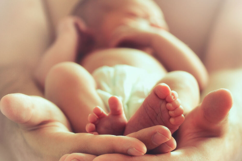 Bei Babys kann Cytotec zu schweren Komplikationen führen, einige Neugeborene sind sind daran gestorben. (Synonym)