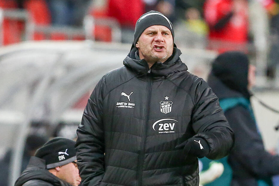 FSV-Sportchef David Wagner will am Freitag eine Entscheidung.