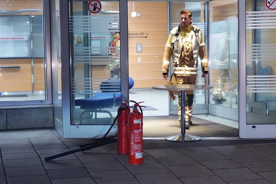 Die Helfer informierten nach dem Feuer umgehend das Klinikpersonal.