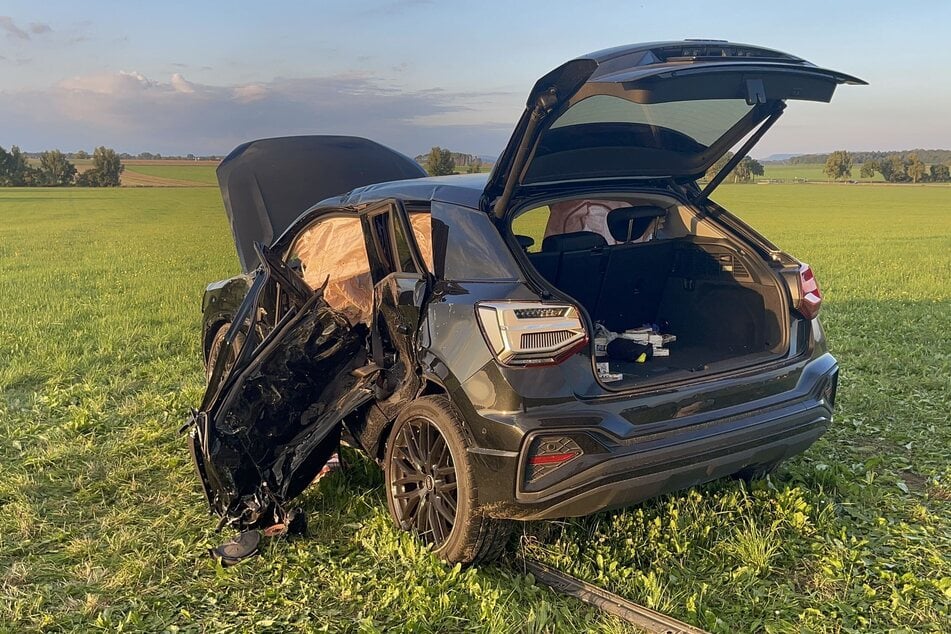 Für den Fahrer des Audis kam jede Hilfe zu spät.
