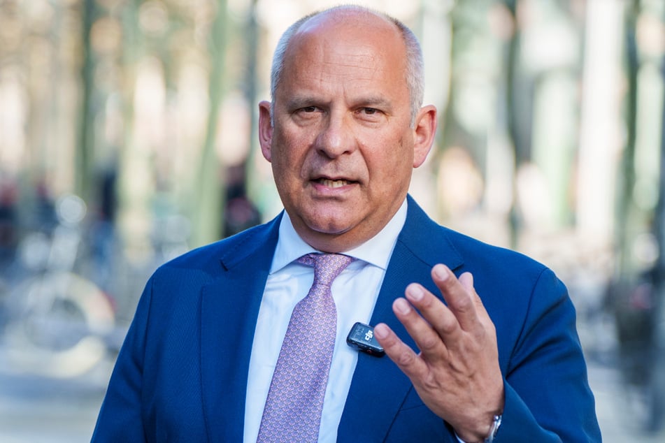 Hessens Innenminister Roman Poseck (56, CDU) hat sich geäußert.