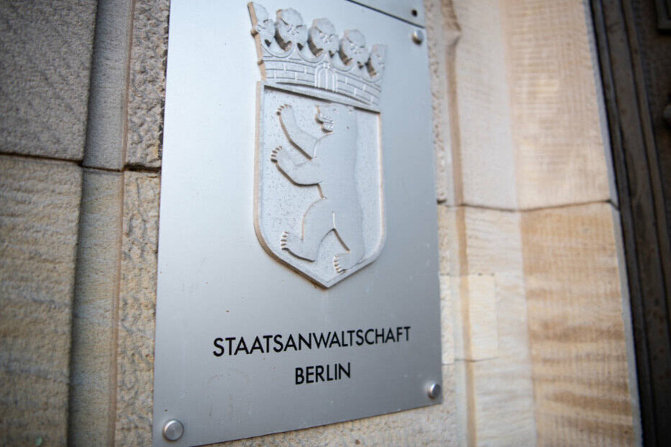 Die Staatsanwaltschaft nahm Ermittlungen wegen unterlassener Hilfeleistung und fahrlässiger Tötung durch Unterlassen auf.