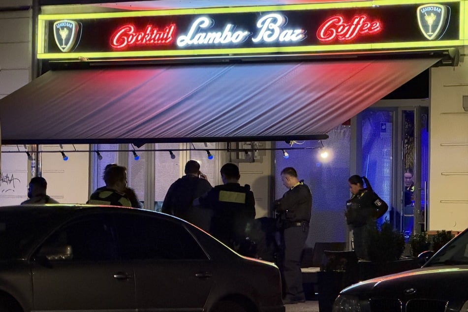 Die Polizei ermittelt nach der blutigen Attacke in Moabit.