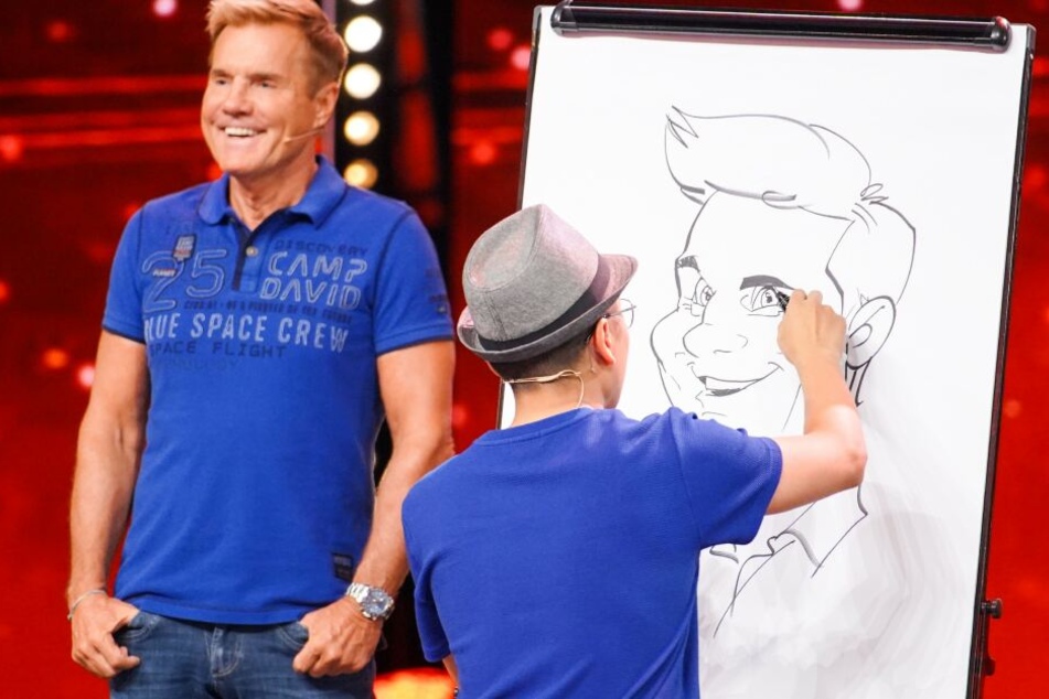 Schnellzeichner Xi Ding porträtiert Jurymitglied Dieter Bohlen.
