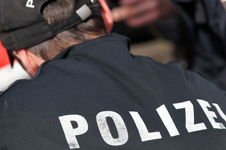 Am Samstag kam es am Südstadtring in Halle (Saale) zu einer Auseinandersetzung zwischen mindestens drei Jugendlichen und der Polizei. (Symbolbild)
