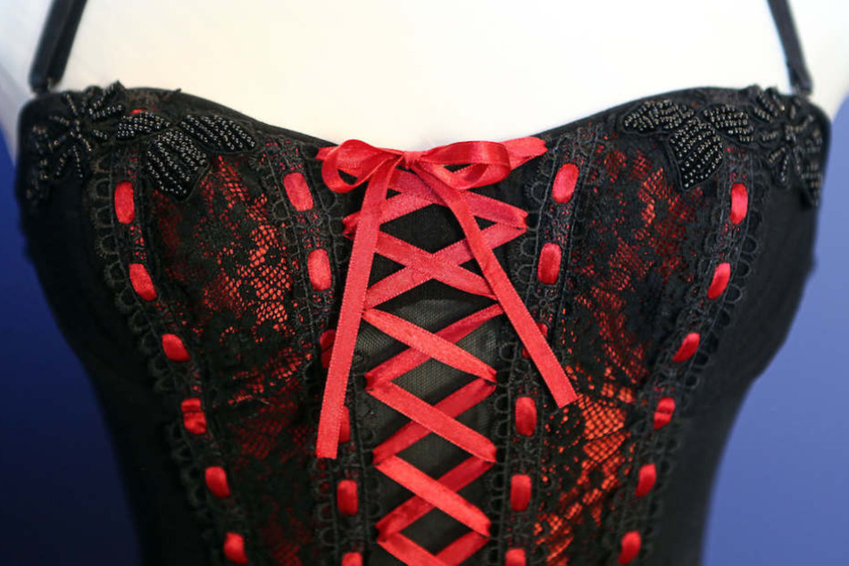 Um weit mehr als sexy Dessous geht's bis 27. August in der Ausstellung "Erotika. Sammlungen zur Geschichte der Sexualität".