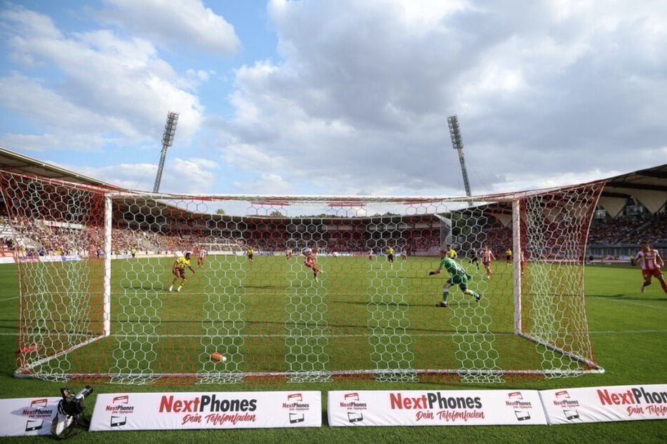 Das Steigerwaldstadion in Erfurt wird nicht der Austragungsort für das Finale im Thüringenpokal 2026. (Archivbild)