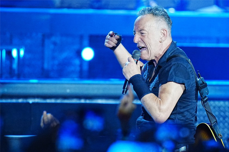Bruce Springsteen postpones US concerts as illness revealed