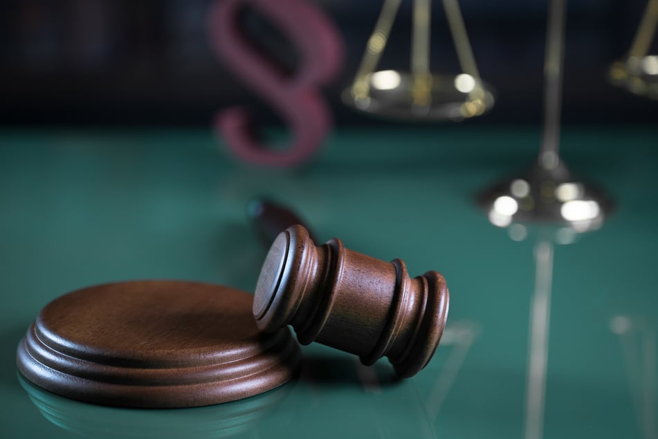 Die Richter erkannten zahlreiche Unregelmäßigkeiten in den Qualifikationsnachweisen, beim Umgang mit Medikamenten und den Klinik-Abläufen. (Symbolfoto)