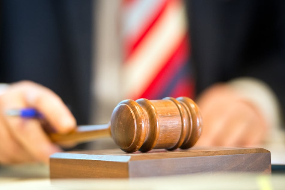 Zuvor sollte das Gebäude im Internet verkauft werden. (Symbolbild)