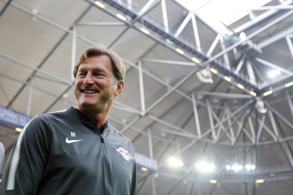 Da freut sich einer. Egal, wen RB Leipzig heute zugelost bekommt: Trainer Ralph Hasenhüttl freut sich sicher über jeden Gegner.