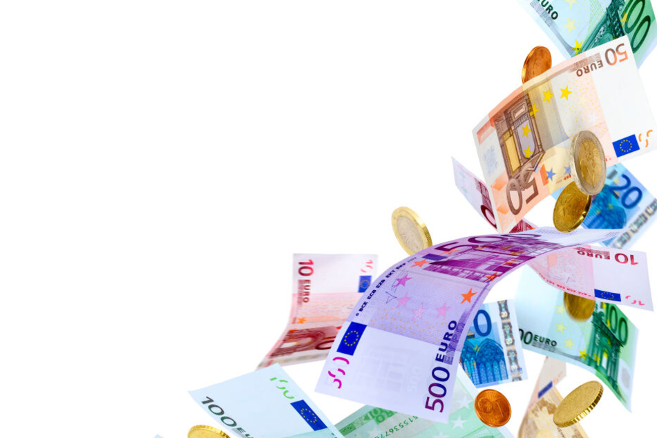 Den Landtagsabgeordneten in Düsseldorf fliegt mehr Geld zu.