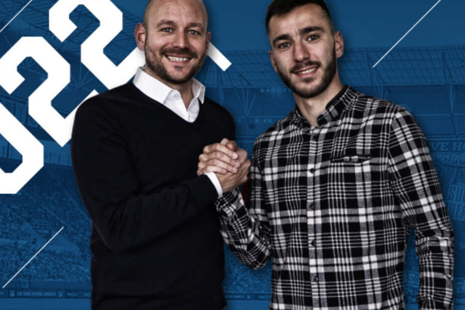 TSG-Sportchef Alexander Rosen stellt Neuzugang Sargis Adamyan (r.) vor.