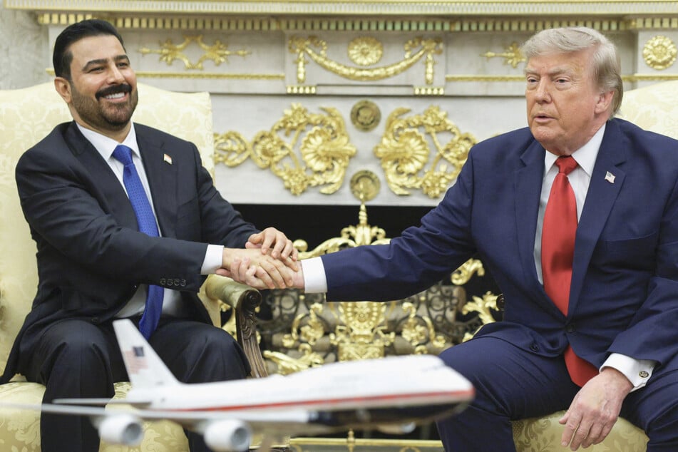 Iraq and US sign dozens of agreements during prime minister's visit