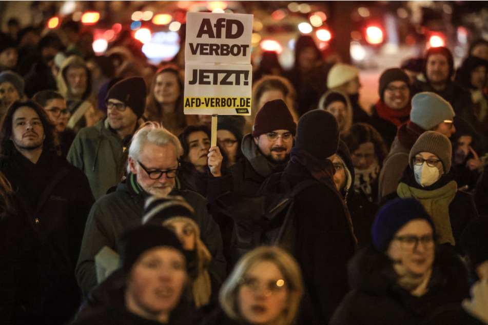 Bereits am vergangenen Mittwoch waren Zehntausende Menschen auf den Kölner Straßen, um gegen die AfD zu protestieren.