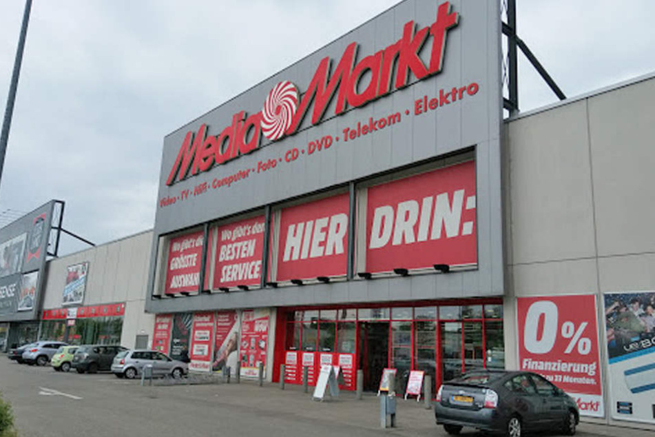 Trotz Corona Stellt Mediamarkt Den Betrieb Nicht Ein 24