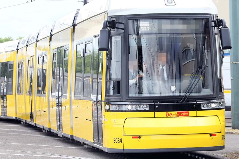 Das sechsjähriges Mädchen wurde mehrere Meter von einer Straßenbahn mitgeschleift (Symbolfoto).