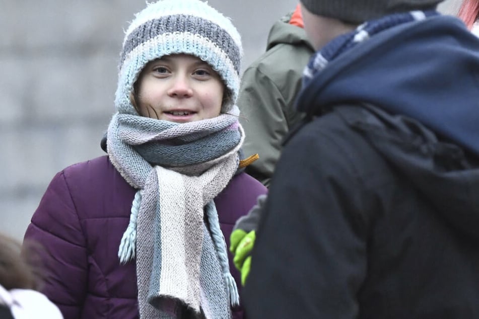 Greta Thunberg demonstriert mit indigenem Volk