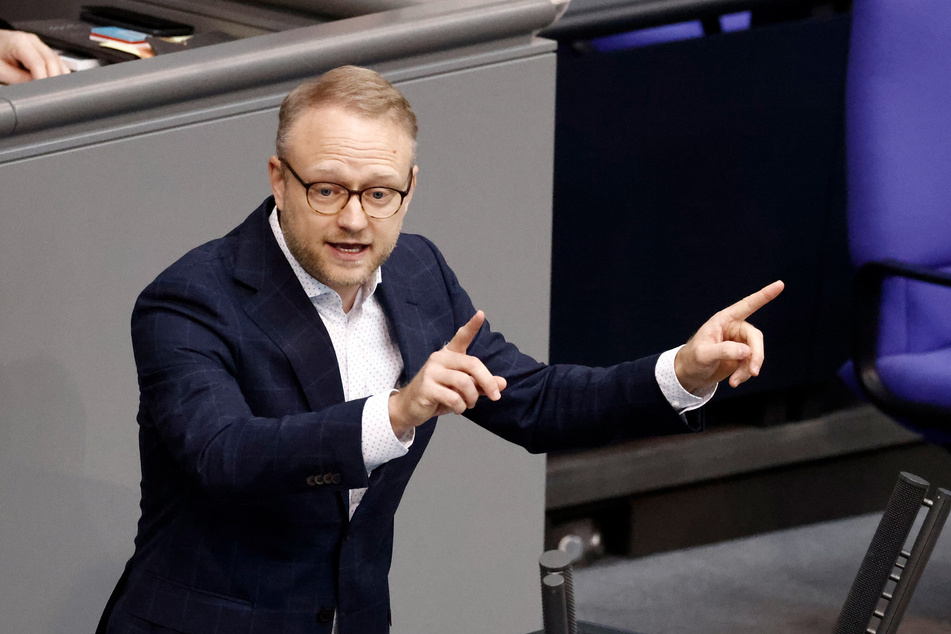 Der Vorsitzende der FDP Hamburg, Michael Kruse (39), bei einer Rede im Bundestag. Da Kruse zugunsten seines Bundestagsmandates den Parteivorsitz abgibt, wählt die FDP Hamburg am Samstag einen neuen Landesvorsitzenden.