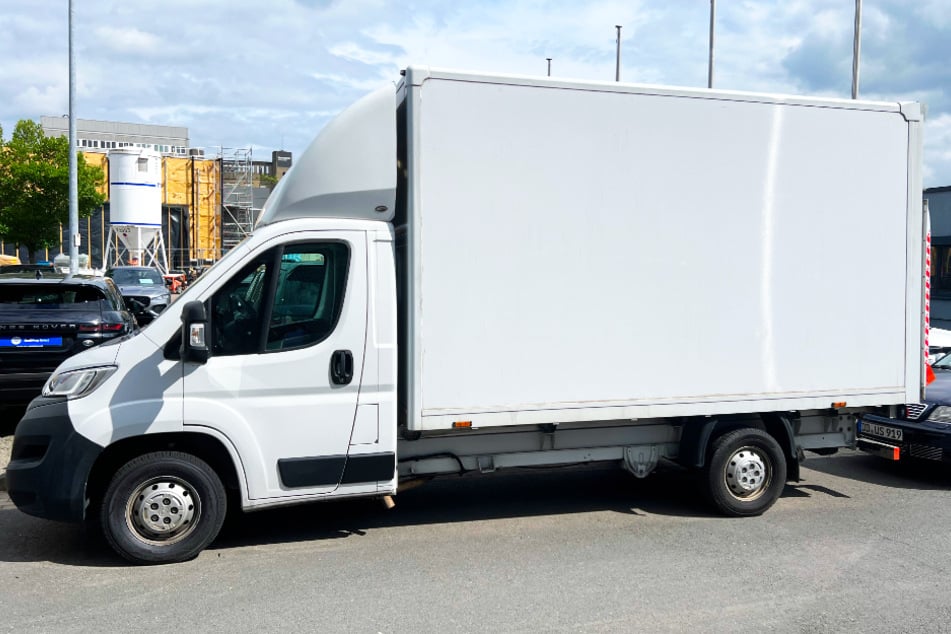 Im Angebot ist der Opel Movano 2.2 D L4H1 2WD VA Edition mit Kofferaufbau.