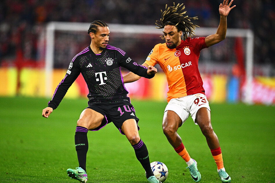 Kickt Sacha Boey (23, r.) bald für den FC Bayern München?