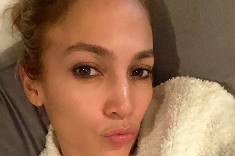 Jennifer Lopez (51) is known for her flawless and glowing skin.