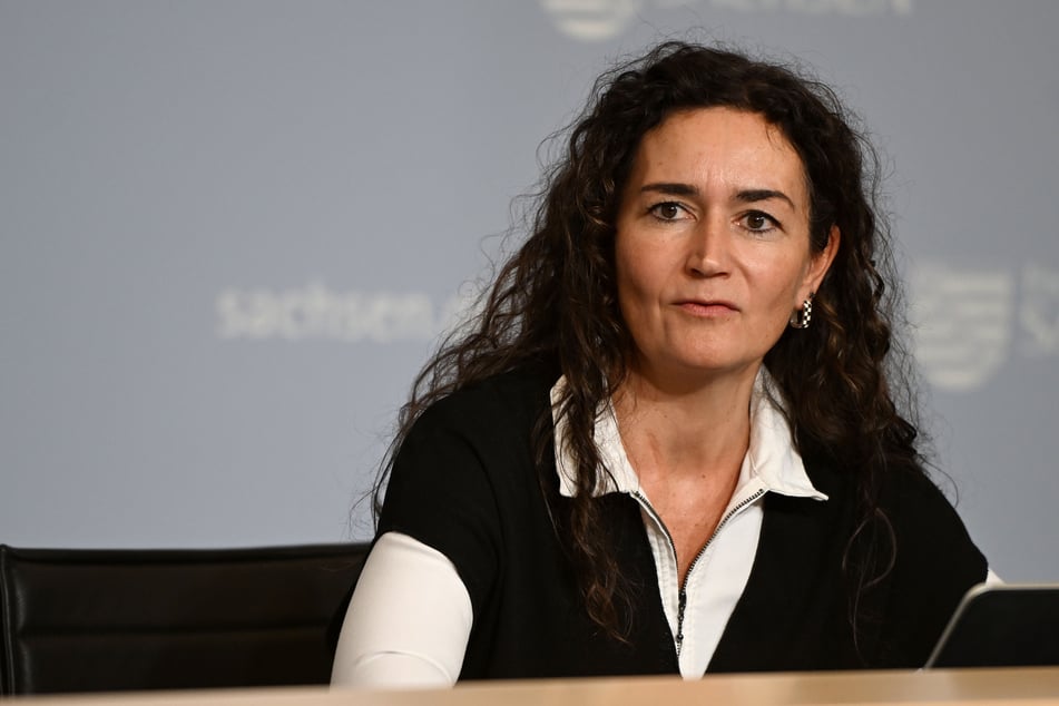 Laut Justizministerin Constanze Geiert (50, CDU) laufen die Ermittlungen zu den Hintergründen noch.